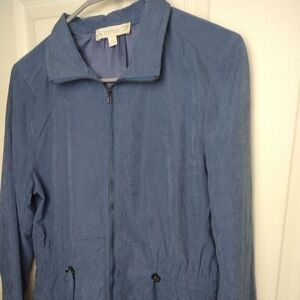 $ Suzanne betro blue lightweight collared zip gathered side jacket. Size S